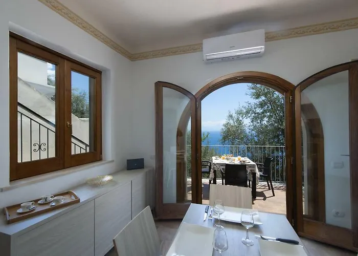 Minerva Di Lone Амальфи