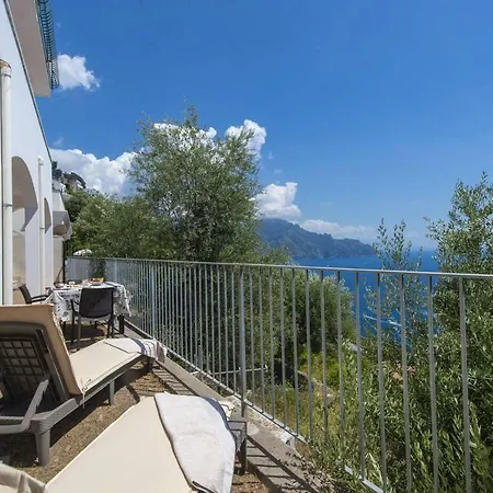 Minerva Di Lone Apartment *